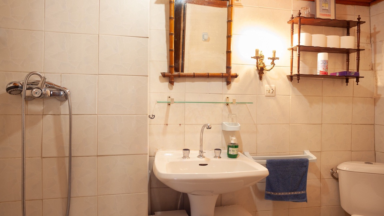 Photo of Bathroom in Sigean