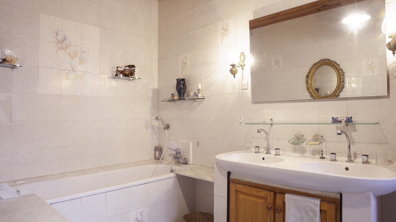 Photo of Bathroom in Sigean