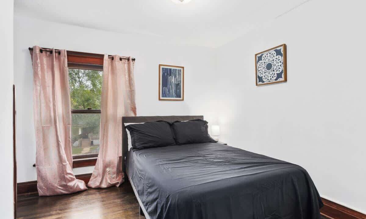 Photo of Bedroom in Olathe