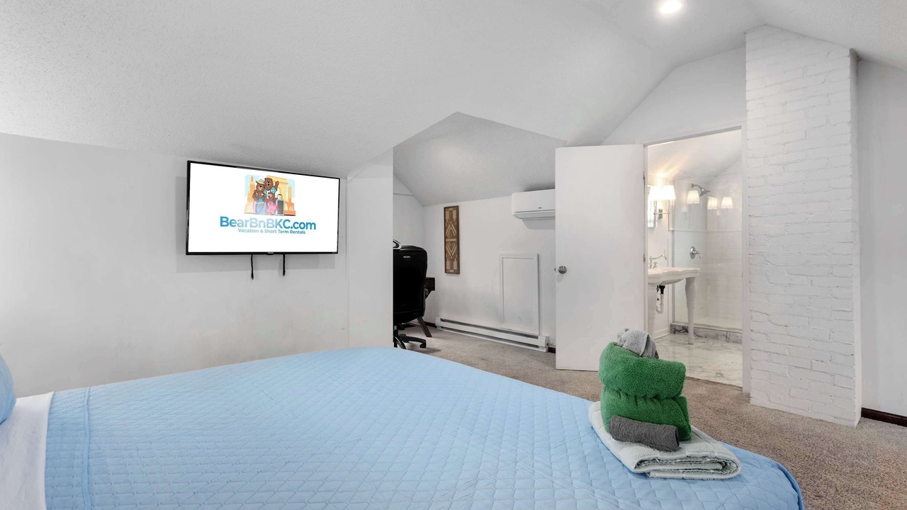 Photo of Bedroom in Olathe