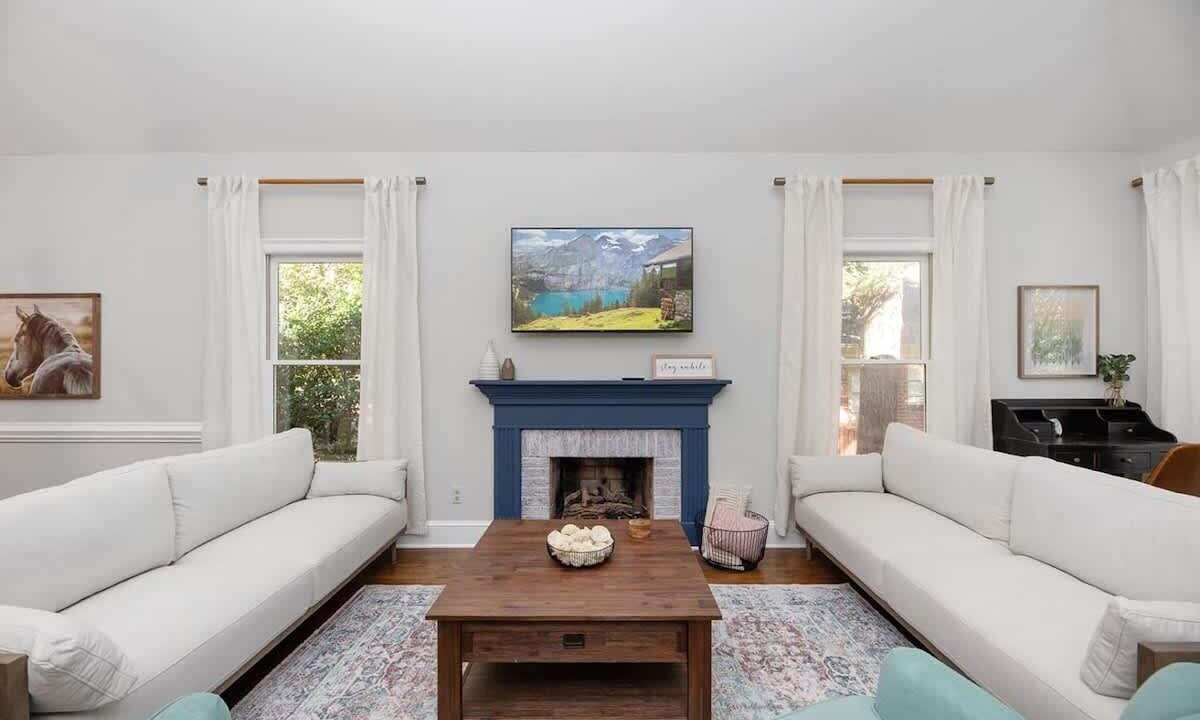Photo of Livingroom in Dilworth