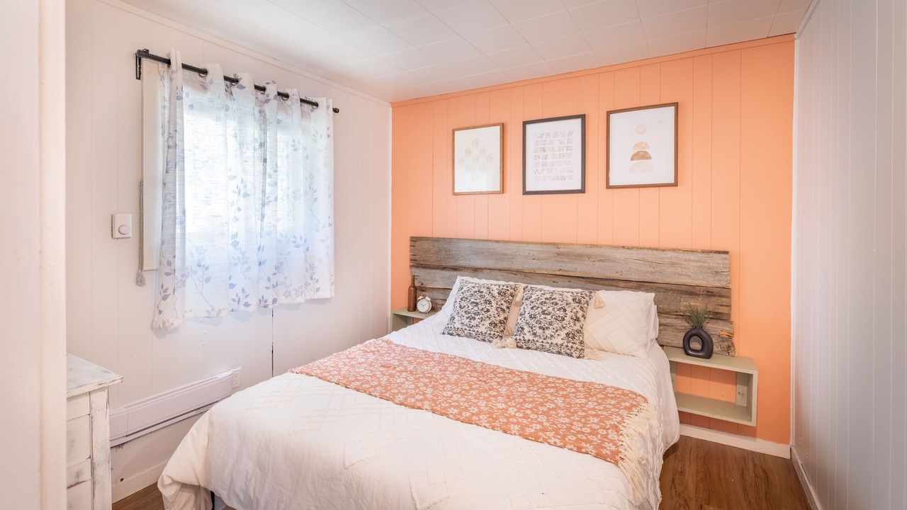 Photo of Bedroom in Irondale