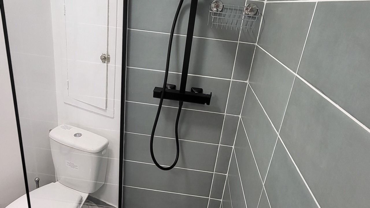 Photo of Bathroom in Quartier de la Chapelle