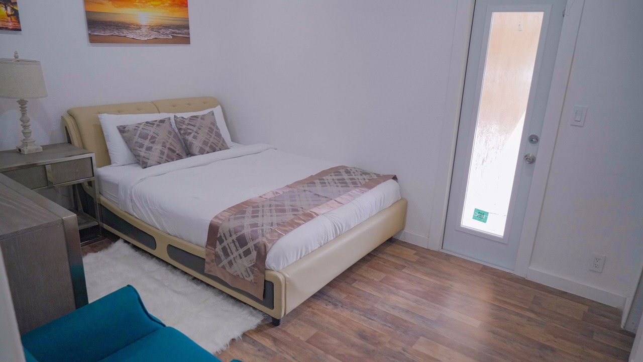 Photo of Bedroom in Coral Springs