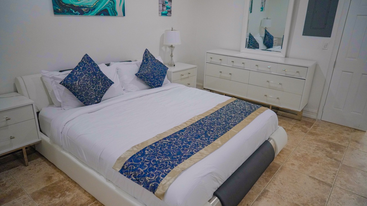 Photo of Bedroom in Coral Springs