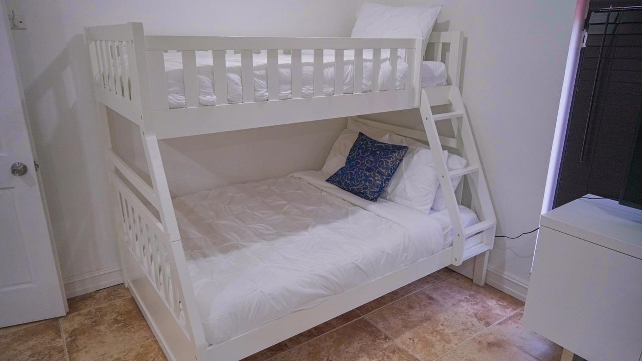 Photo of Bedroom in Coral Springs
