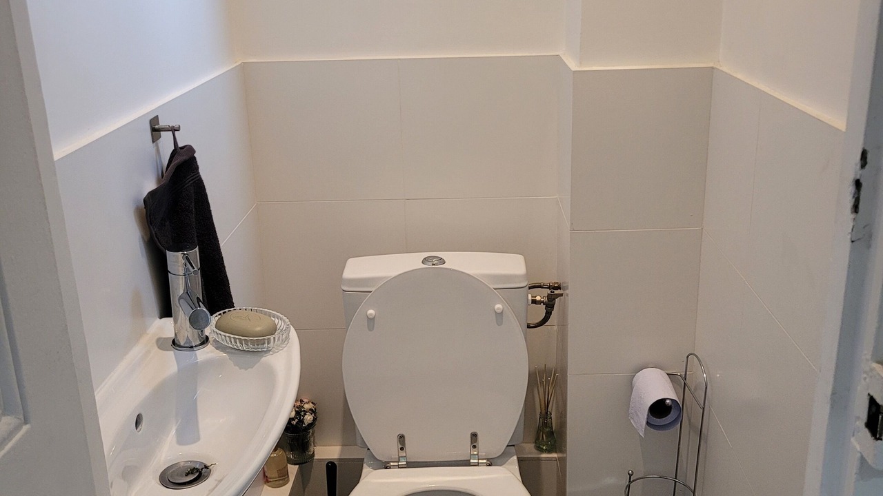 Photo of Bathroom in Republique–Point-du-Jour