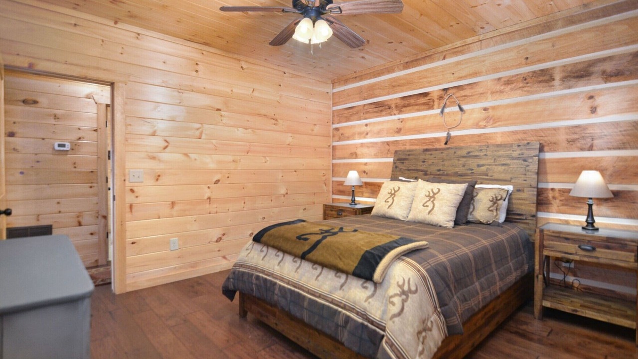 Photo of Others in Aska