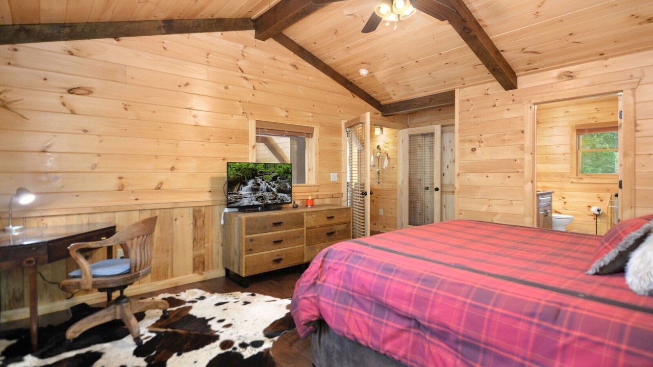 Photo of Others in Aska