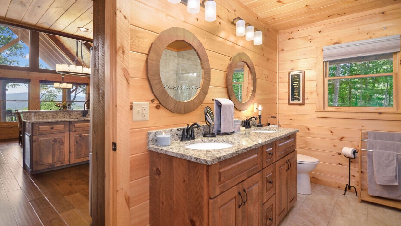 Photo of Others in Aska