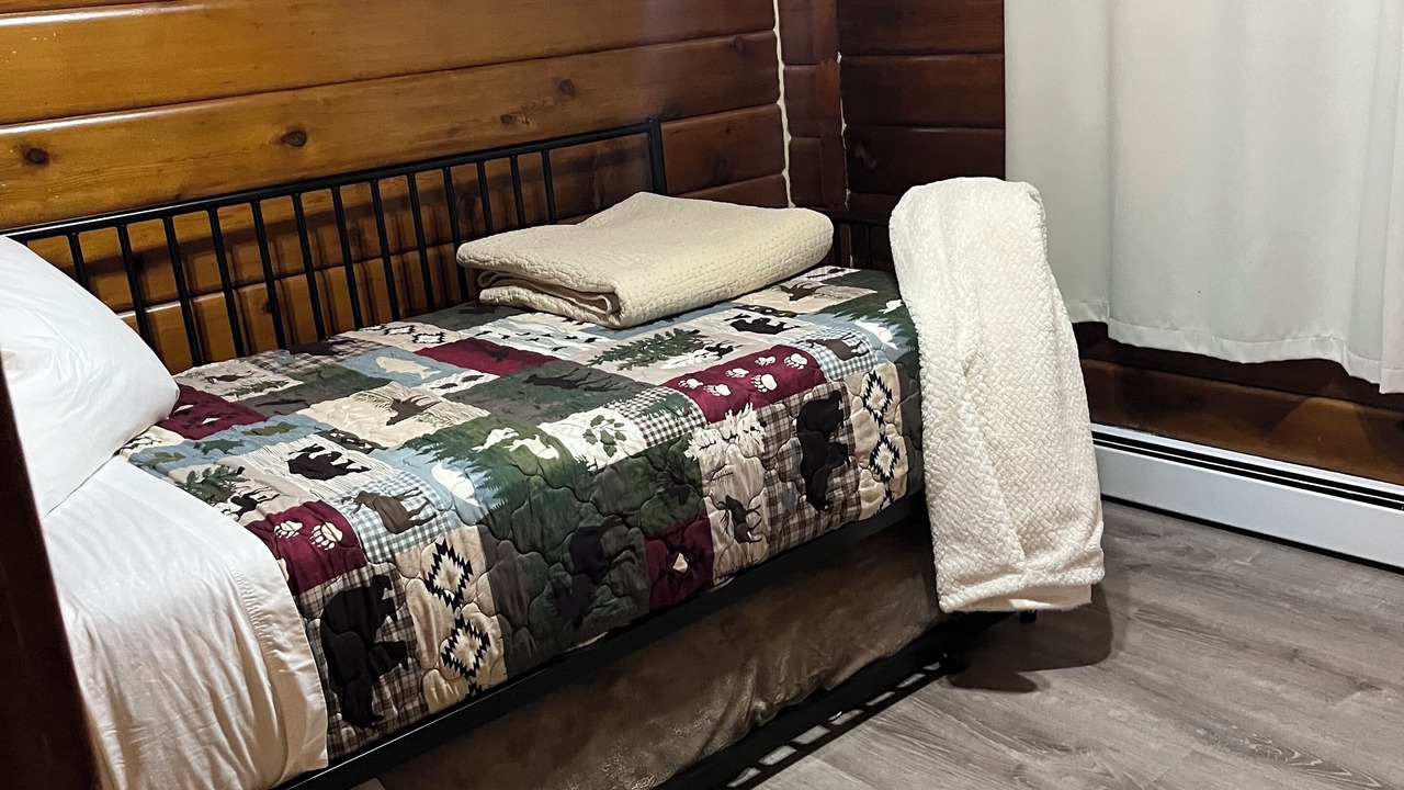 Photo of Bedroom in White Mountains