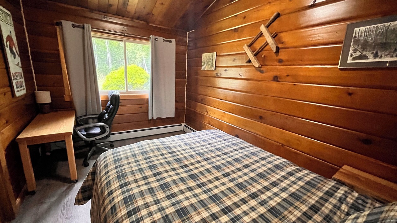 Photo of Bedroom in White Mountains