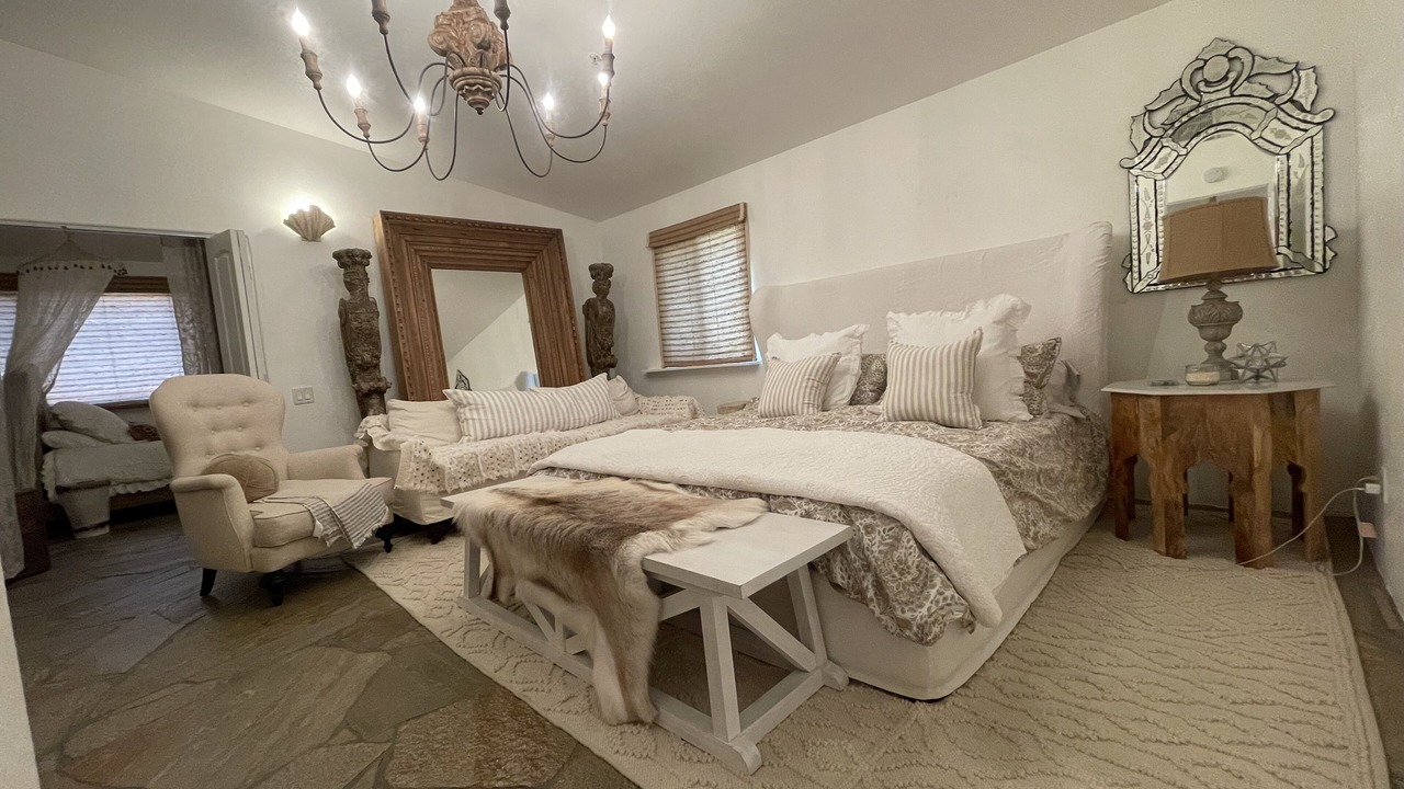 Photo of Bedroom in Cathedral City Cove