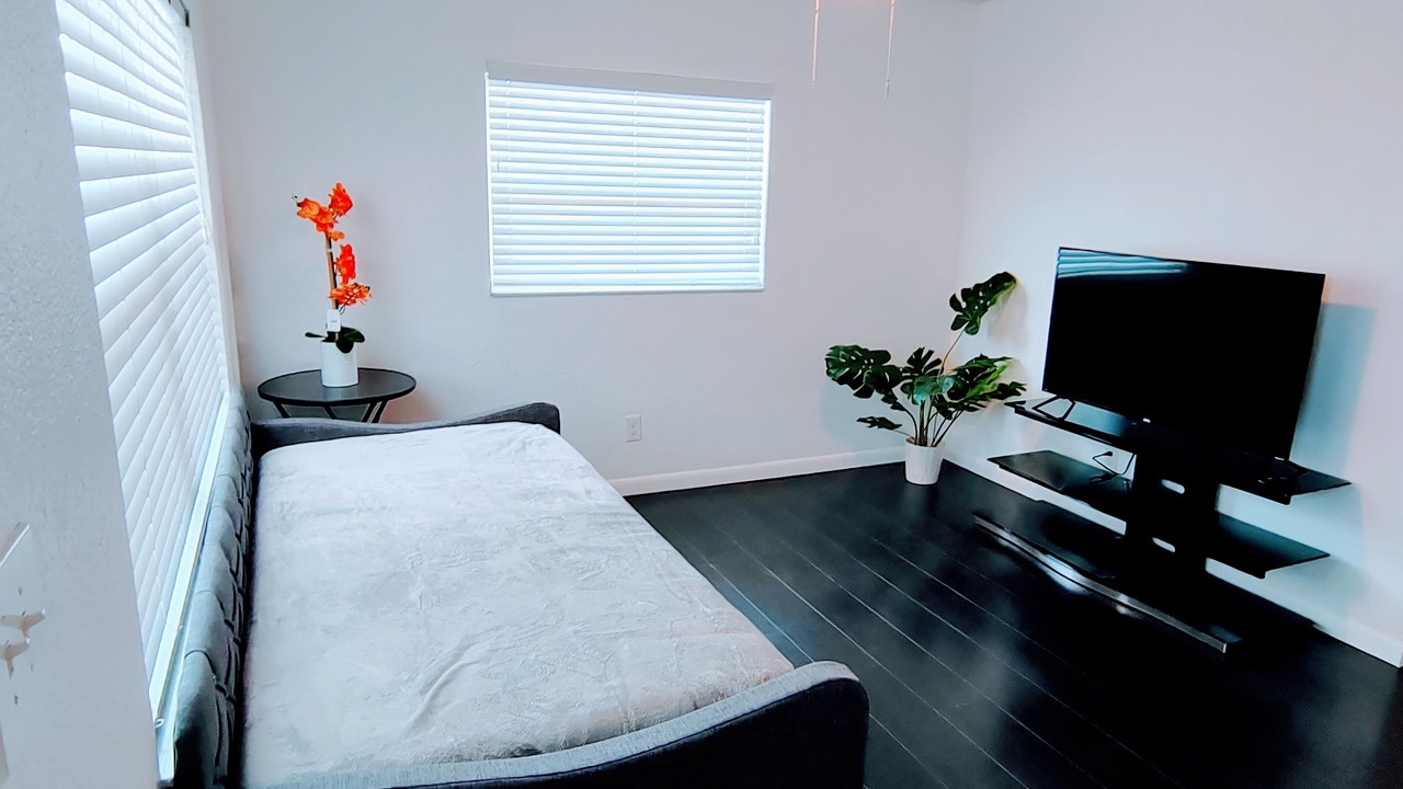 Photo of Bedroom in Capri Isle