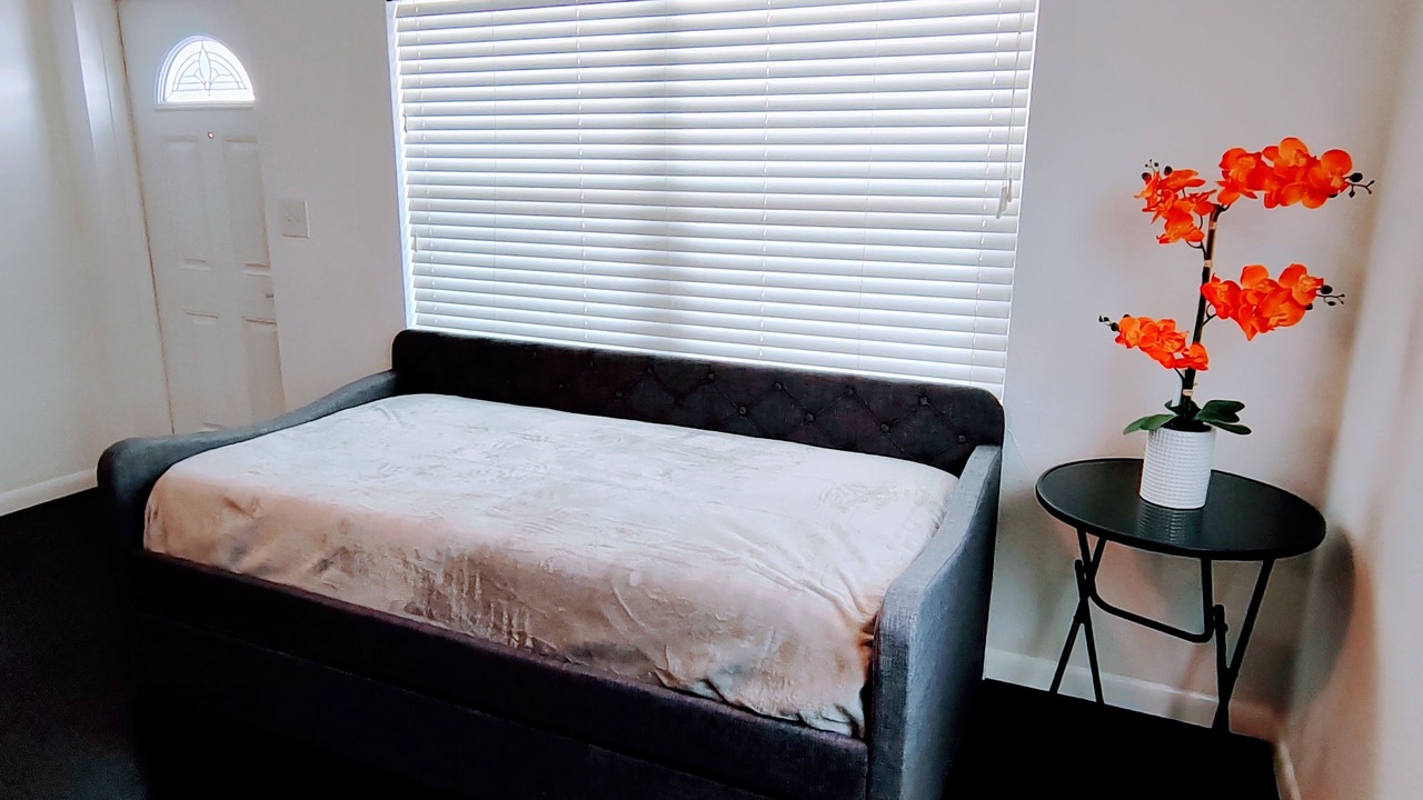 Photo of Bedroom in Capri Isle