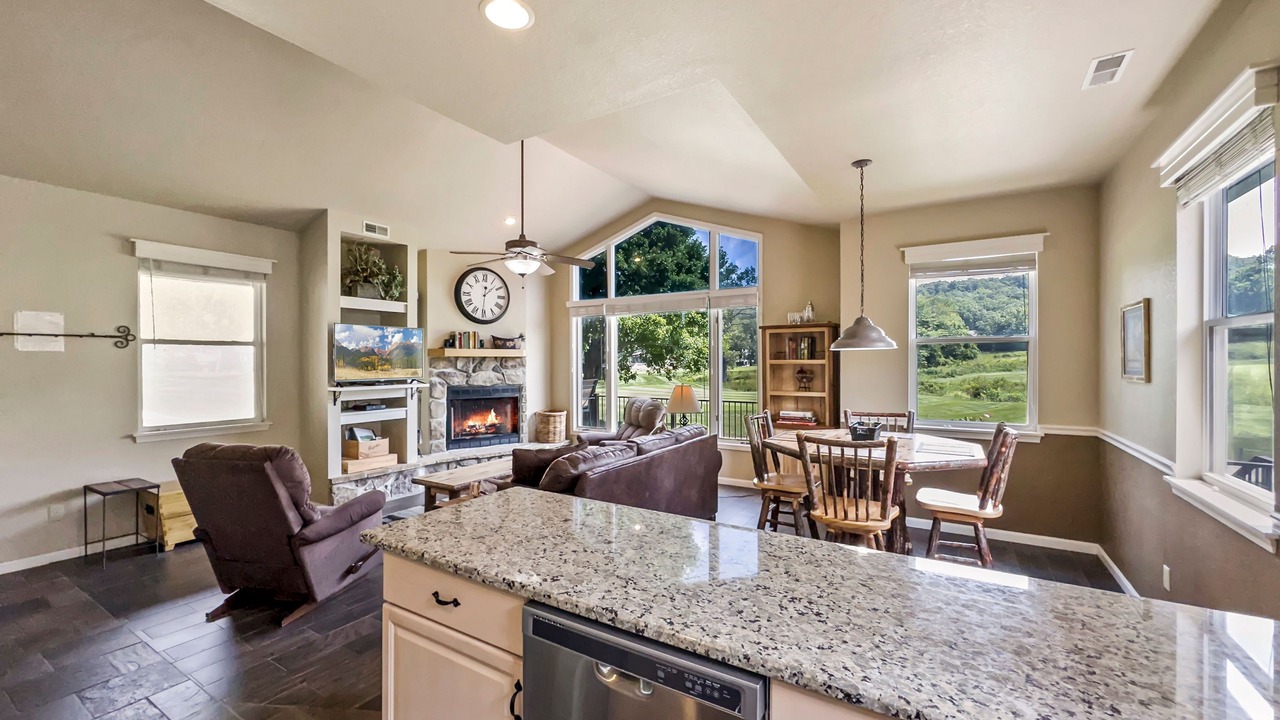 Photo of Livingroom in Camdenton