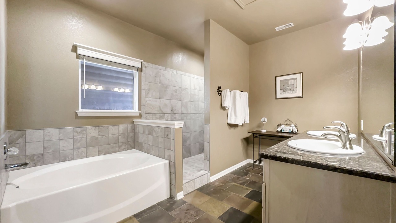 Photo of Bathroom in Camdenton