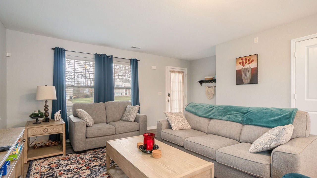 Photo of Livingroom in Lowell
