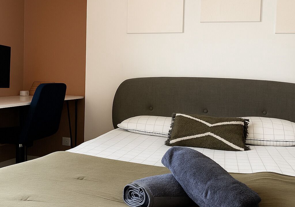 Photo of Bedroom in Yves Farge - Le Fleuve