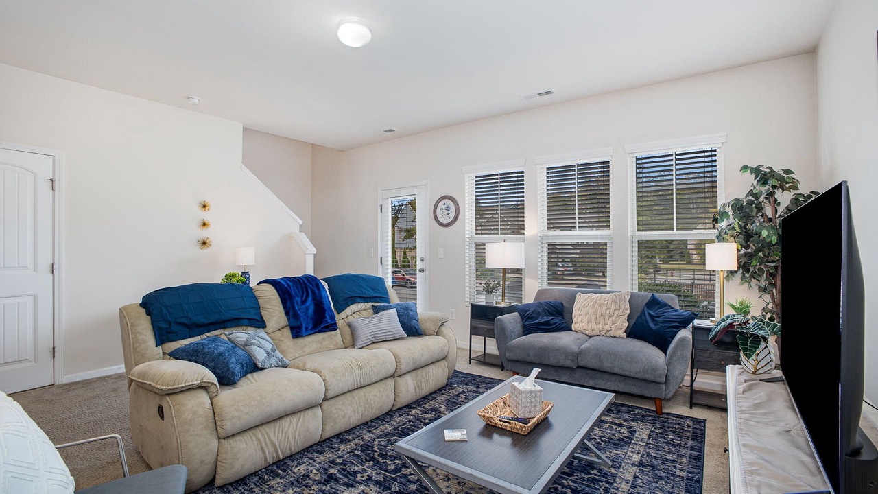 Photo of Livingroom in McCain