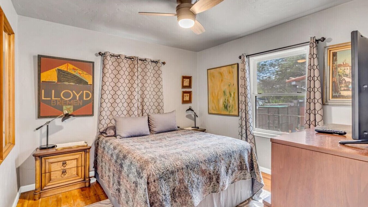 Photo of Bedroom in Feldman's