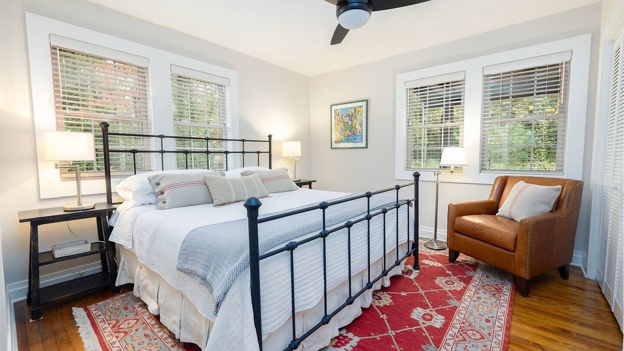 Photo of Bedroom in Mountain Rest