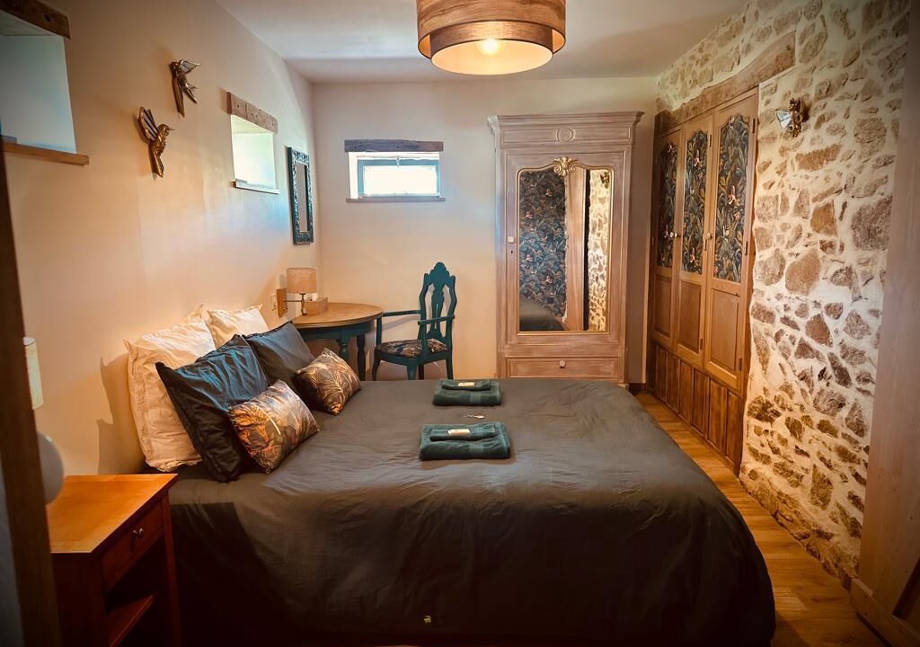 Photo of Bedroom in Saint-Lambert-la-Potherie