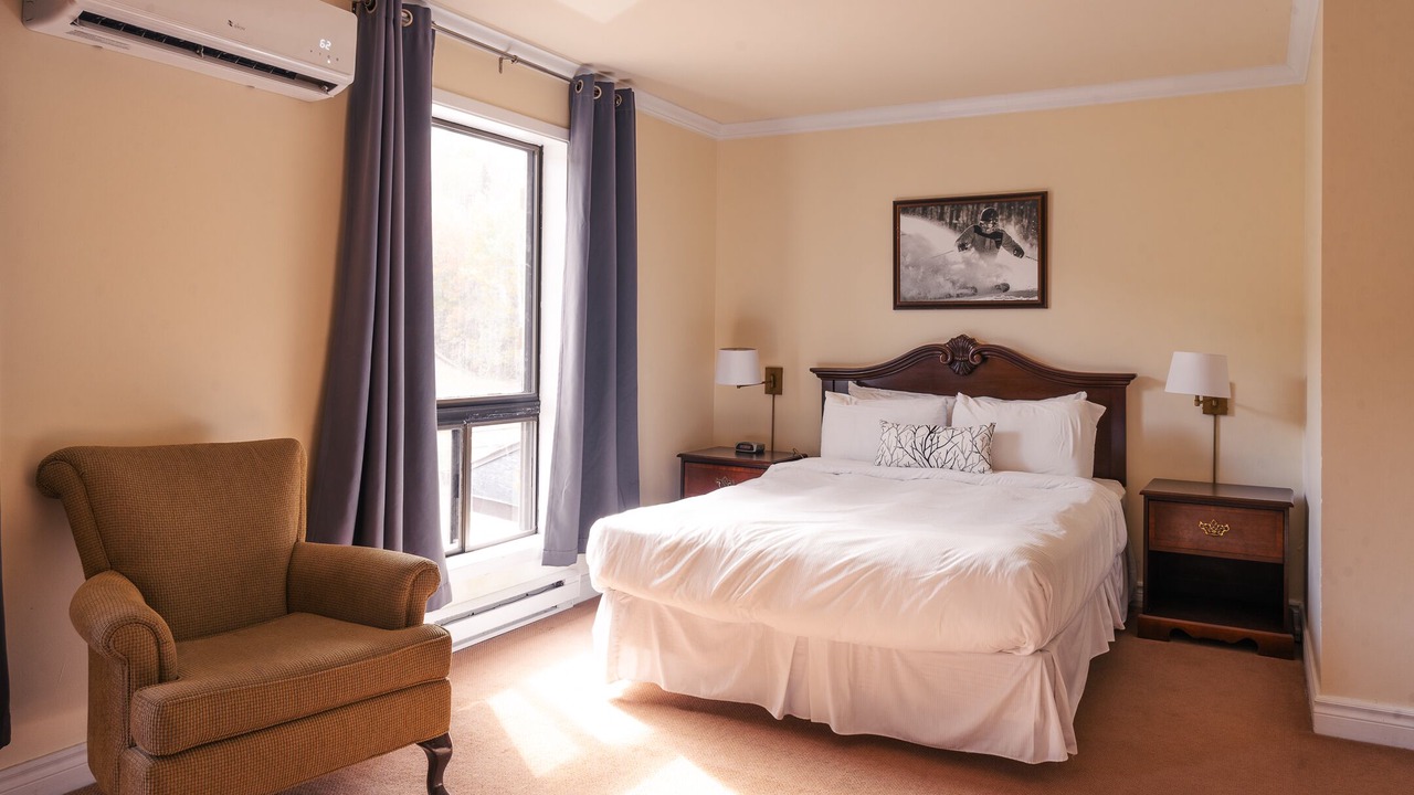 Photo of Bedroom in Saint-Faustin-Lac-Carre
