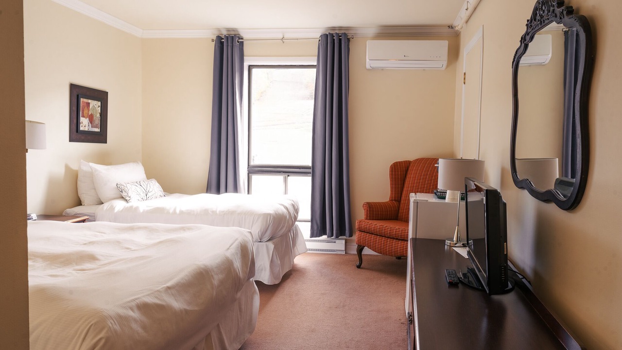 Photo of Bedroom in Saint-Faustin-Lac-Carre
