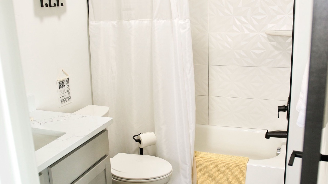 Photo of Bathroom in Bingham County