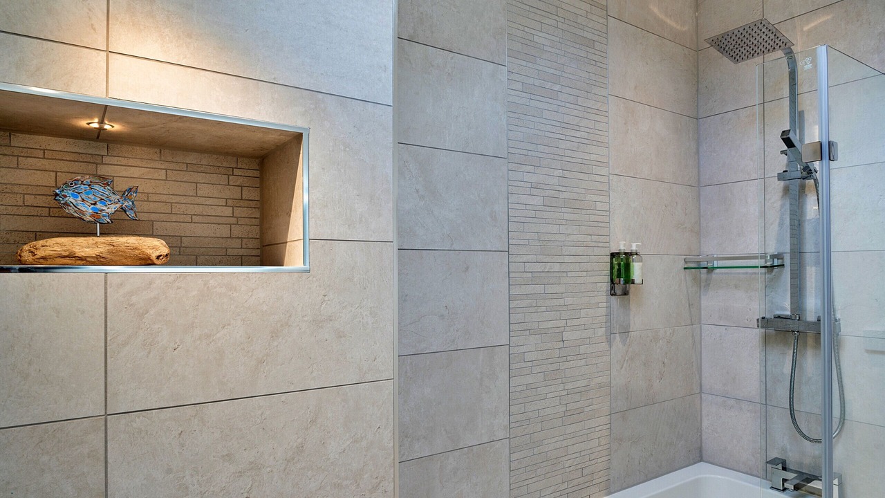 Photo of Bathroom in Teignmouth