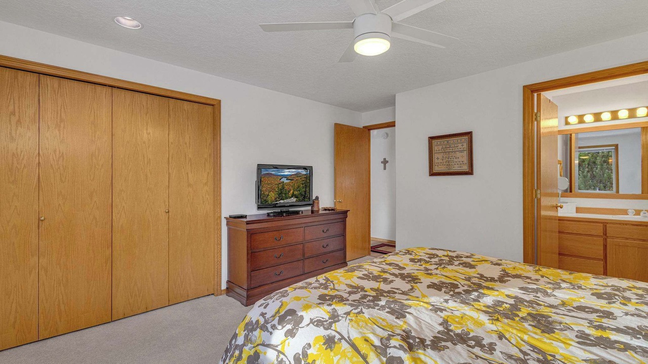 Photo of Bedroom in Sunriver
