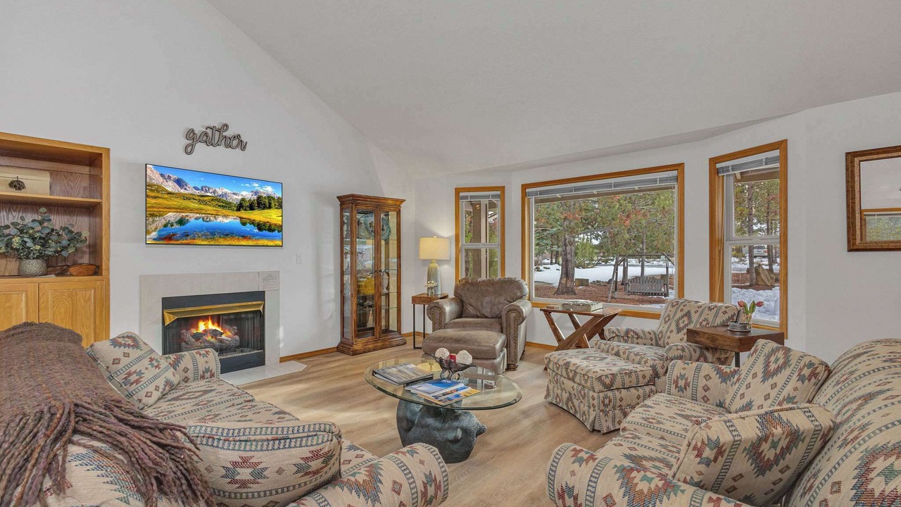 Photo of Livingroom in Sunriver