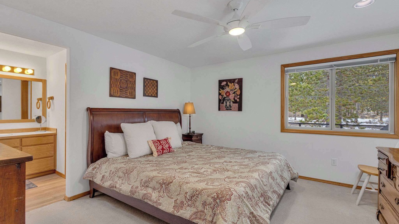 Photo of Bedroom in Sunriver