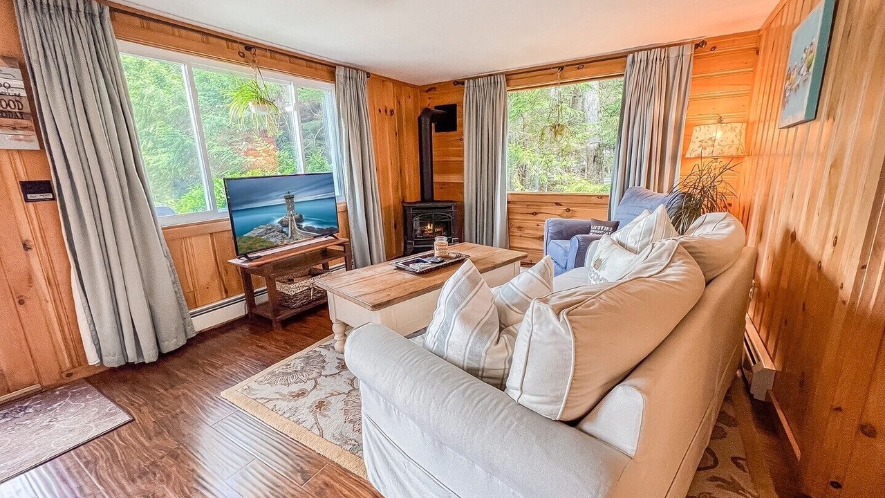 Photo of Bedroom in Town of Webb