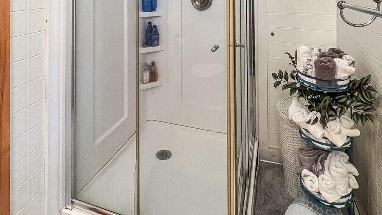 Photo of Bathroom in Town of Webb