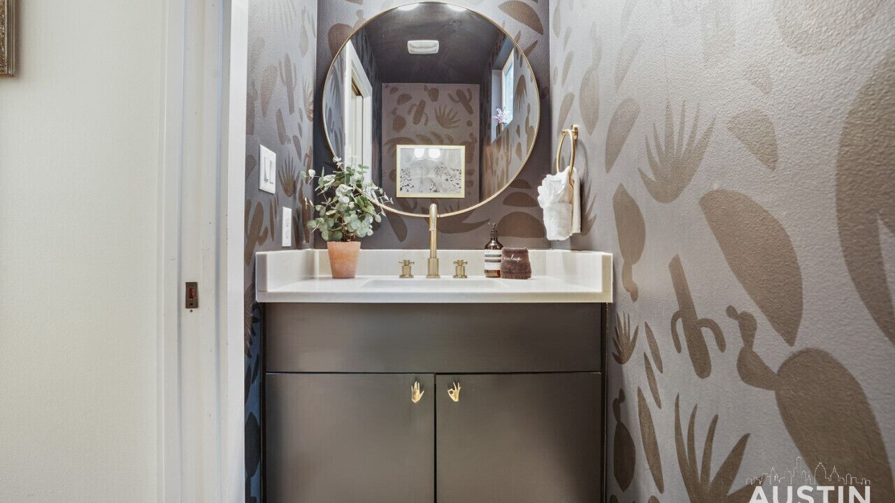 Photo of Bedroom in Holly