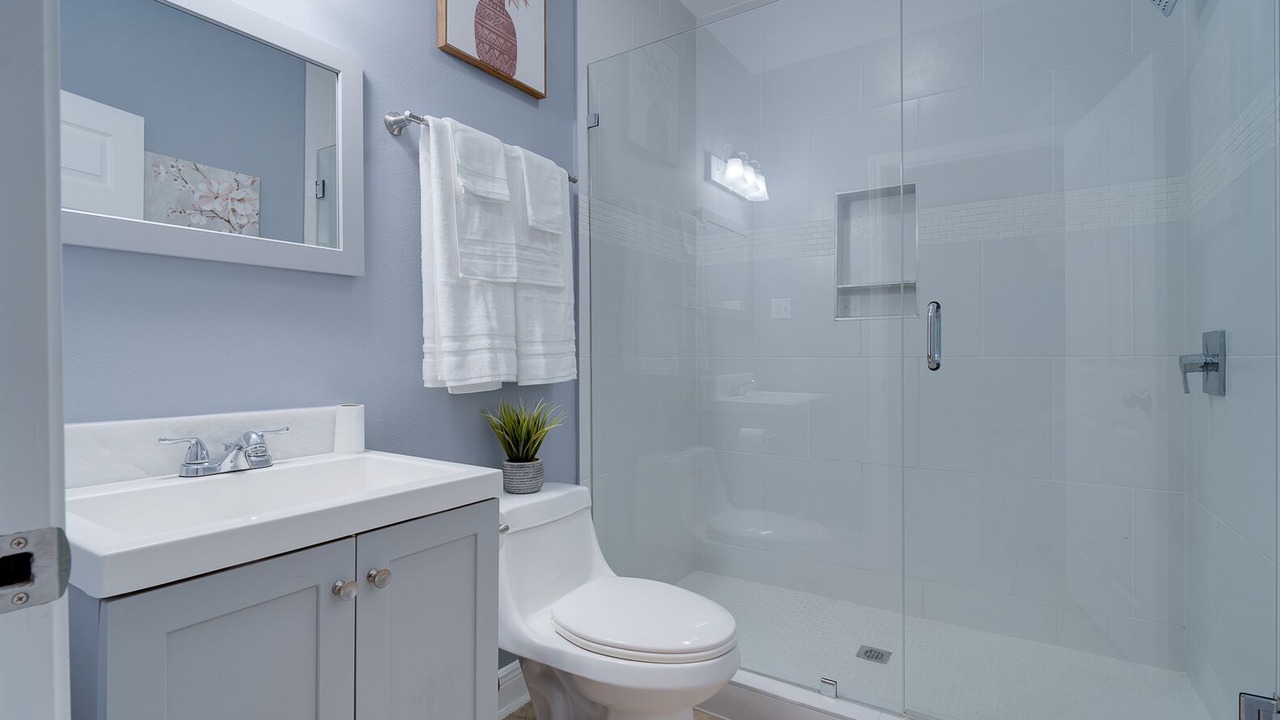 Photo of Bathroom in Park Forest - LA North