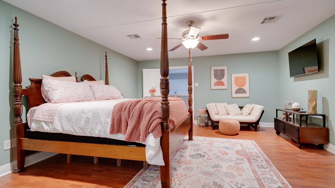 Photo of Bedroom in Park Forest - LA North