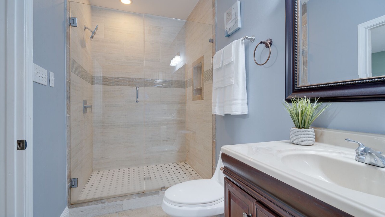 Photo of Bathroom in Park Forest - LA North