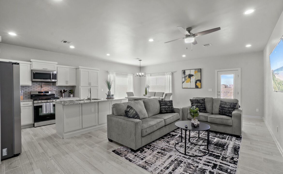 Photo of Livingroom in Biggs Field