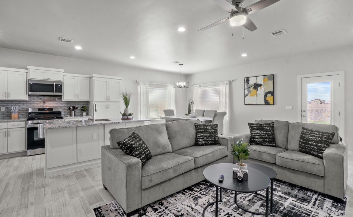 Photo of Livingroom in Biggs Field