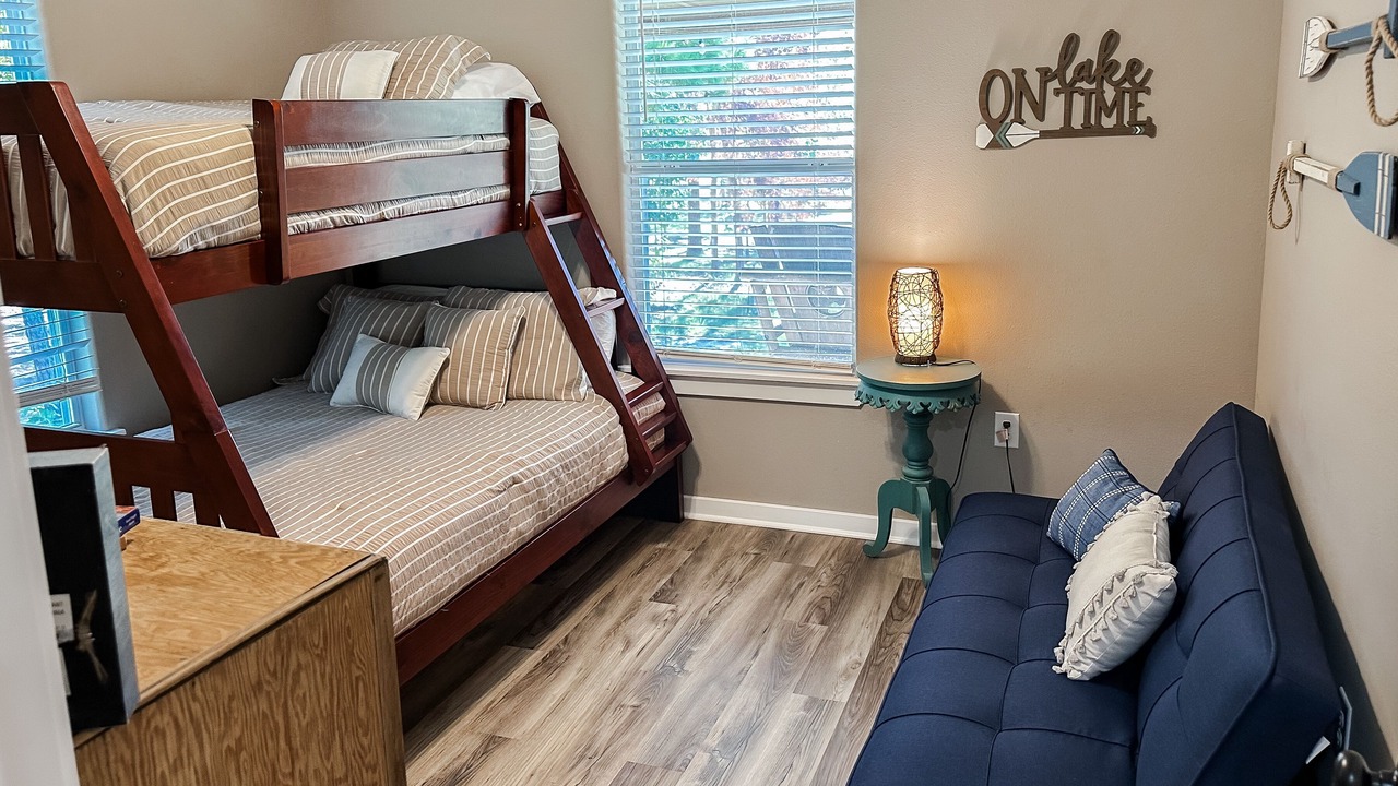 Photo of Bedroom in Brookeland