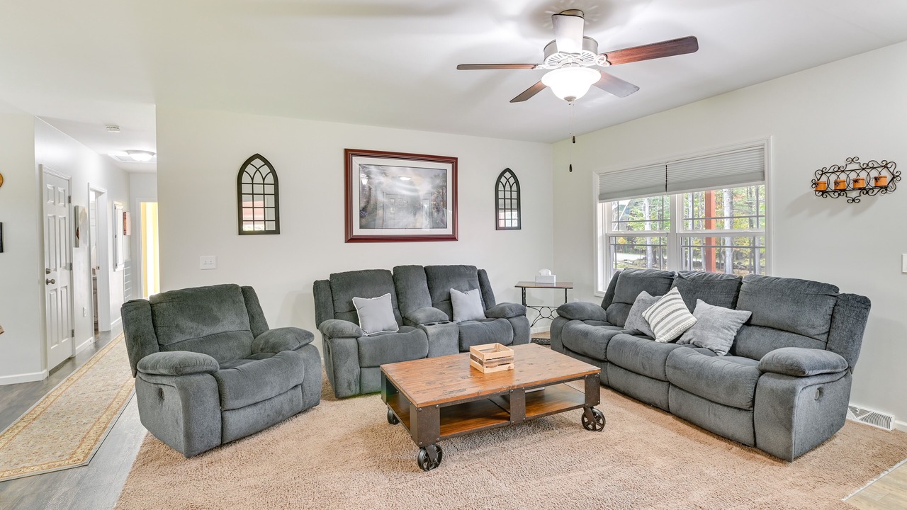Photo of Livingroom in Prattsville