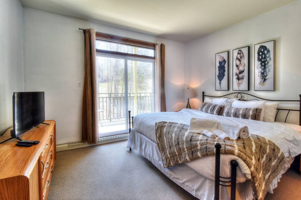 Photo of Bedroom in Tremblant-Les-Eaux