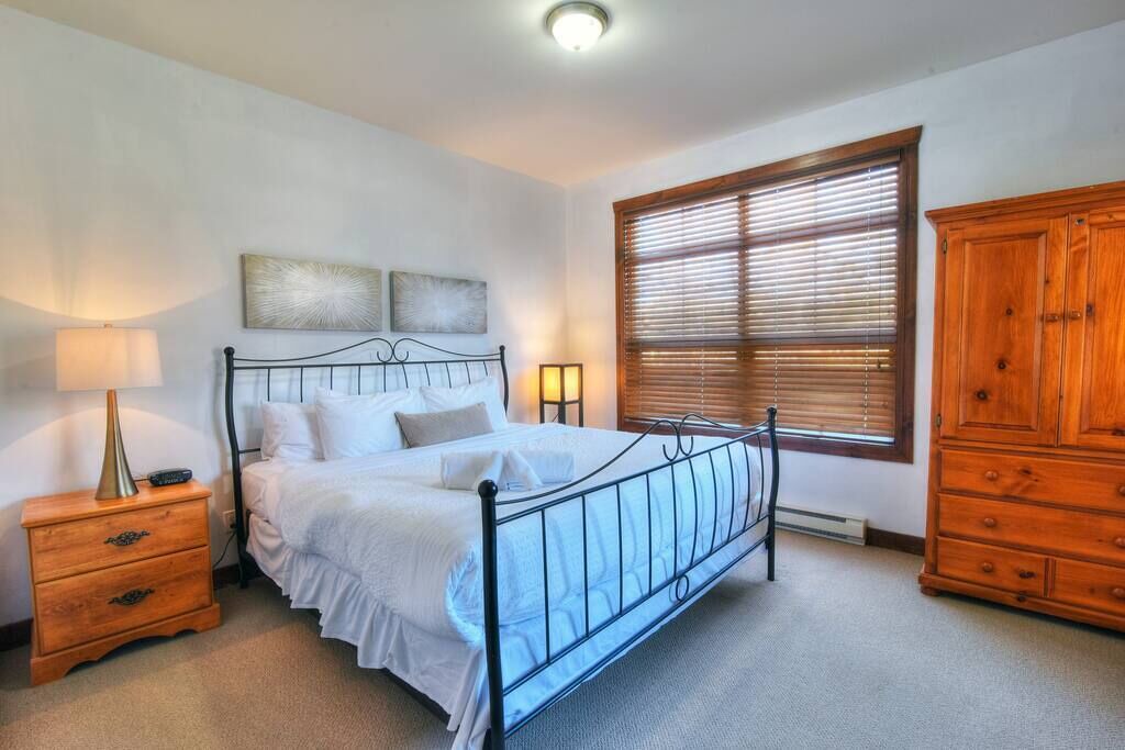 Photo of Bedroom in Tremblant-Les-Eaux