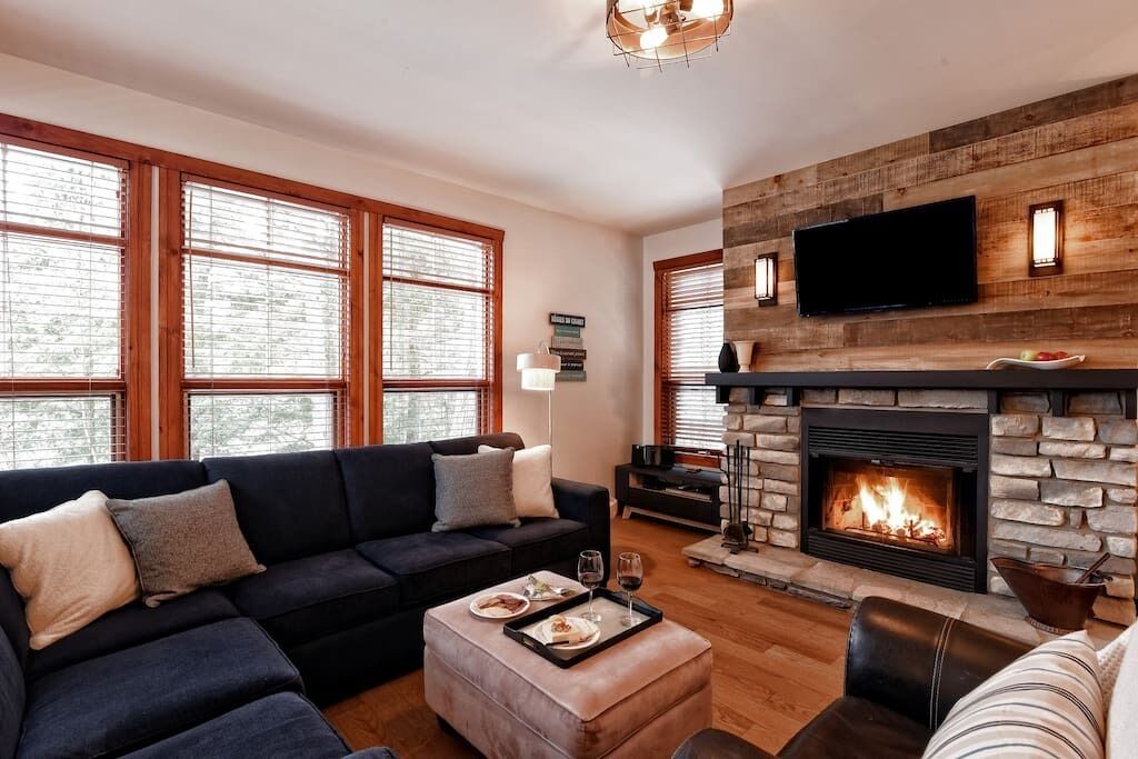 Photo of Livingroom in Tremblant-Les-Eaux