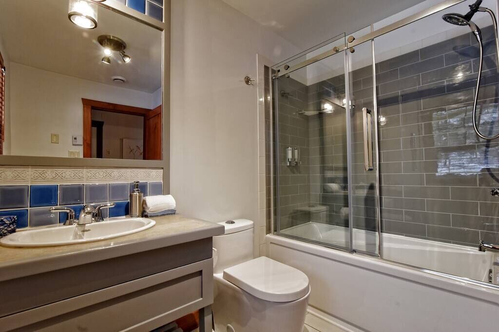 Photo of Bathroom in Tremblant-Les-Eaux