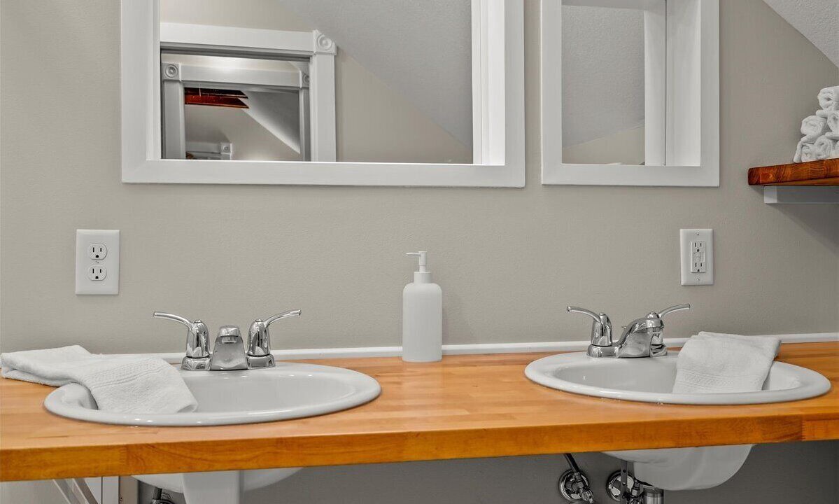 Photo of Bathroom in Cedar Falls