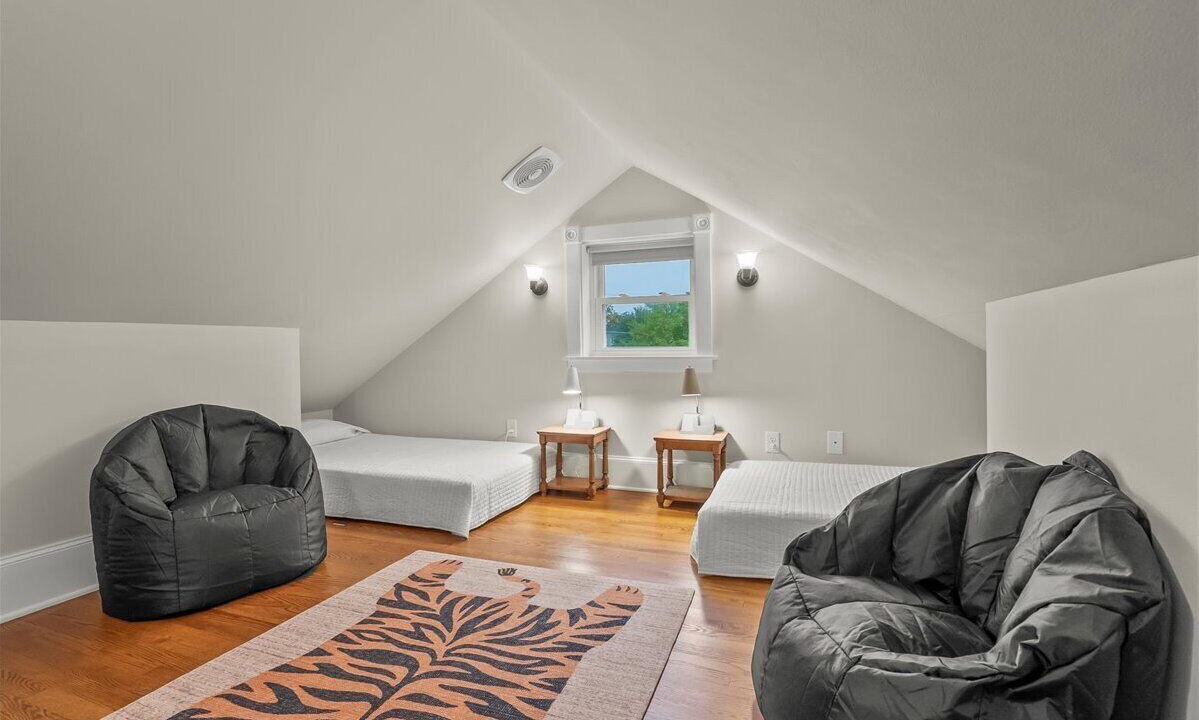 Photo of Bedroom in Cedar Falls